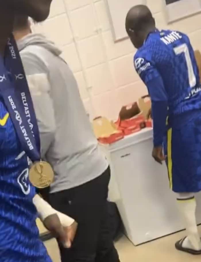N'Golo Kanté UEFA Super Cup eatting pizza